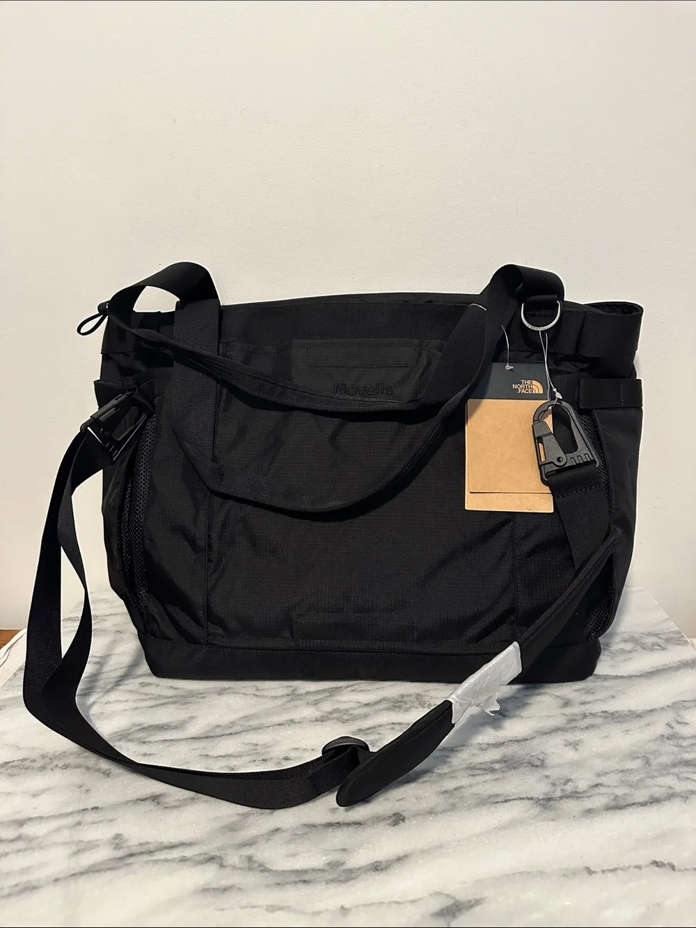 The North Face Black unisex Tote-Style Crossbody Bag logo New NWT